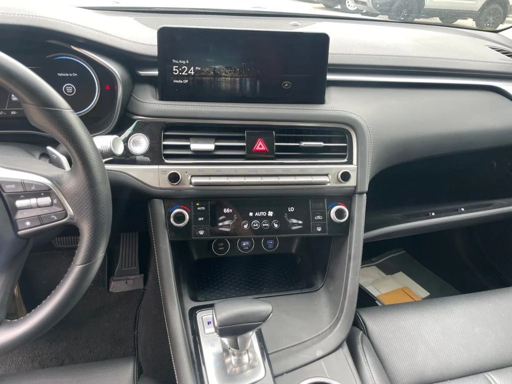 Used 2026 Capri Blue Genesis 2.5T image 8