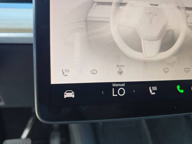 2023 Tesla Model Y Long Range - Photo 22