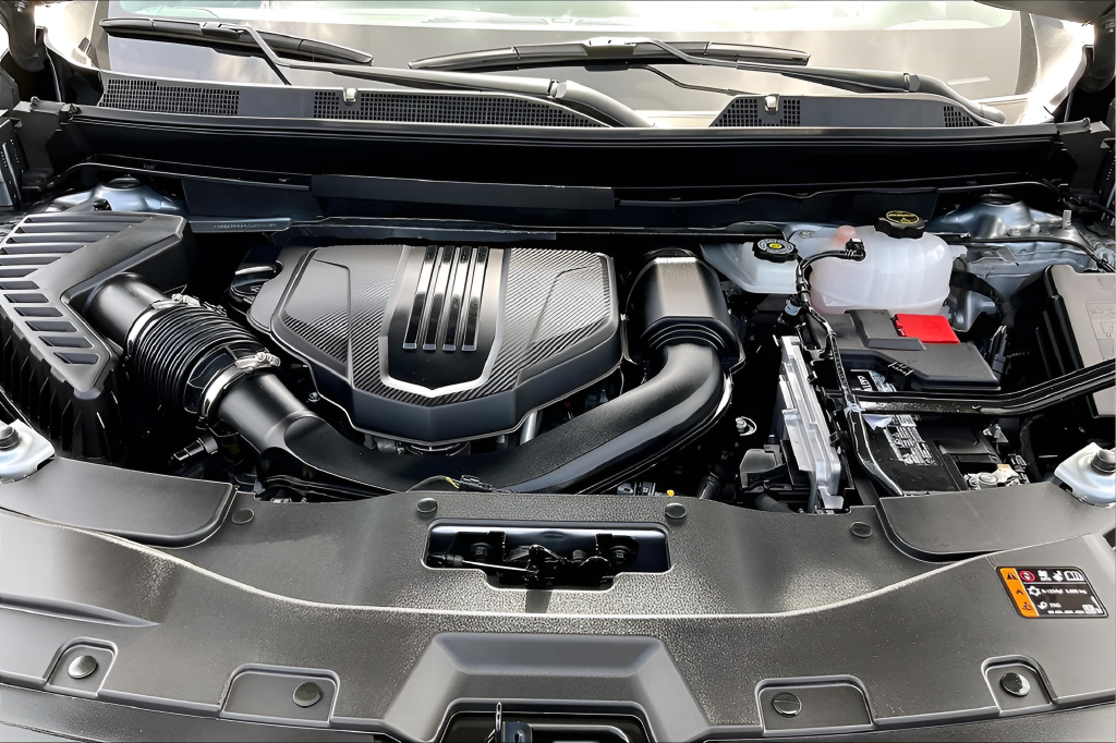 Used 2026 Silver GMC Elevation image 27
