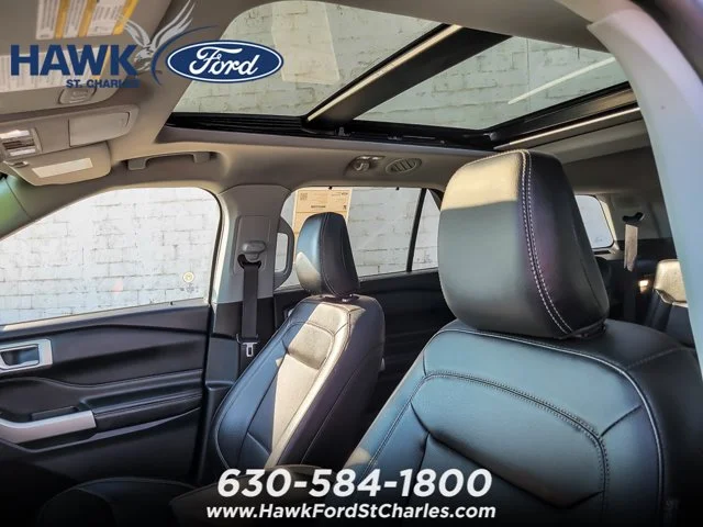 Certified Used 2022 Star White Ford Limited image 35