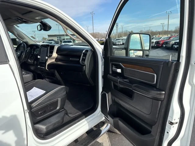 Used 2024 White Ram Laramie image 33