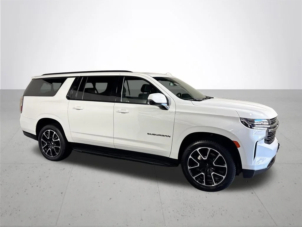 Used 2021 White Chevrolet RST image 4