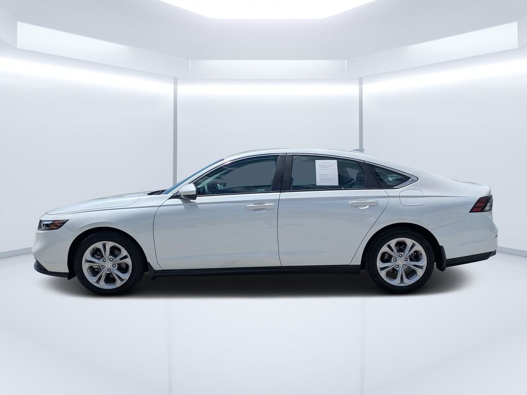Used 2024 White Honda LX image 6