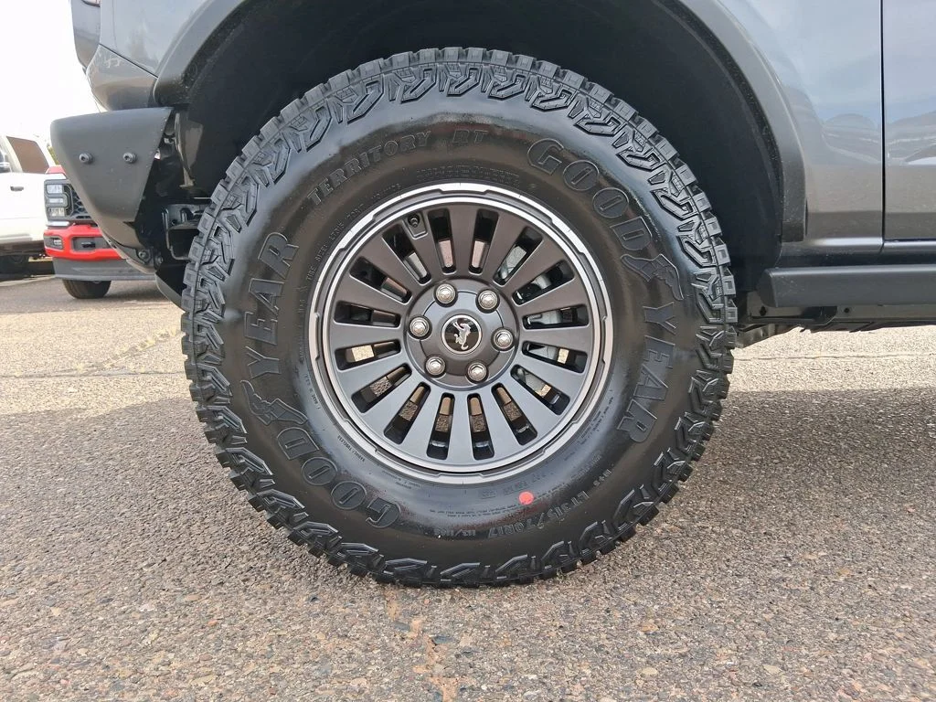 New 2026 Carbonized Gray Metallic Ford Badlands® image 25