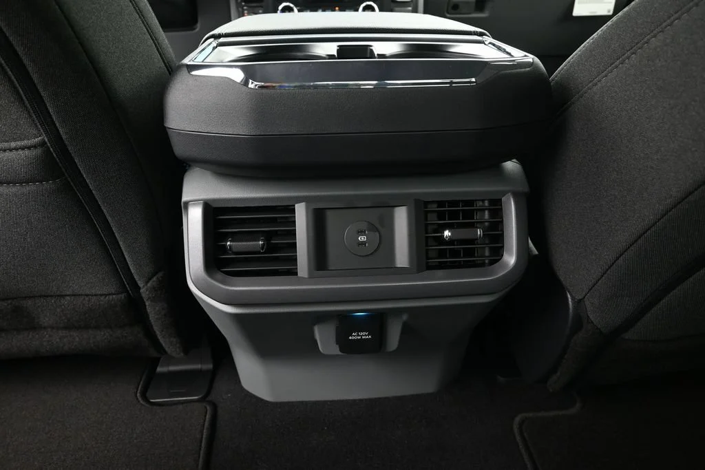 New 2026 Carbonized Gray Metallic Ford XLT image 19