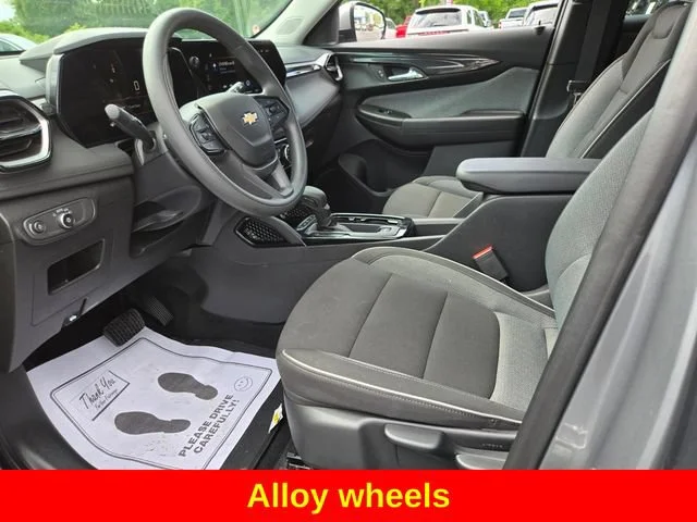 Used 2025 Sterling Gray Metallic Chevrolet LT image 11