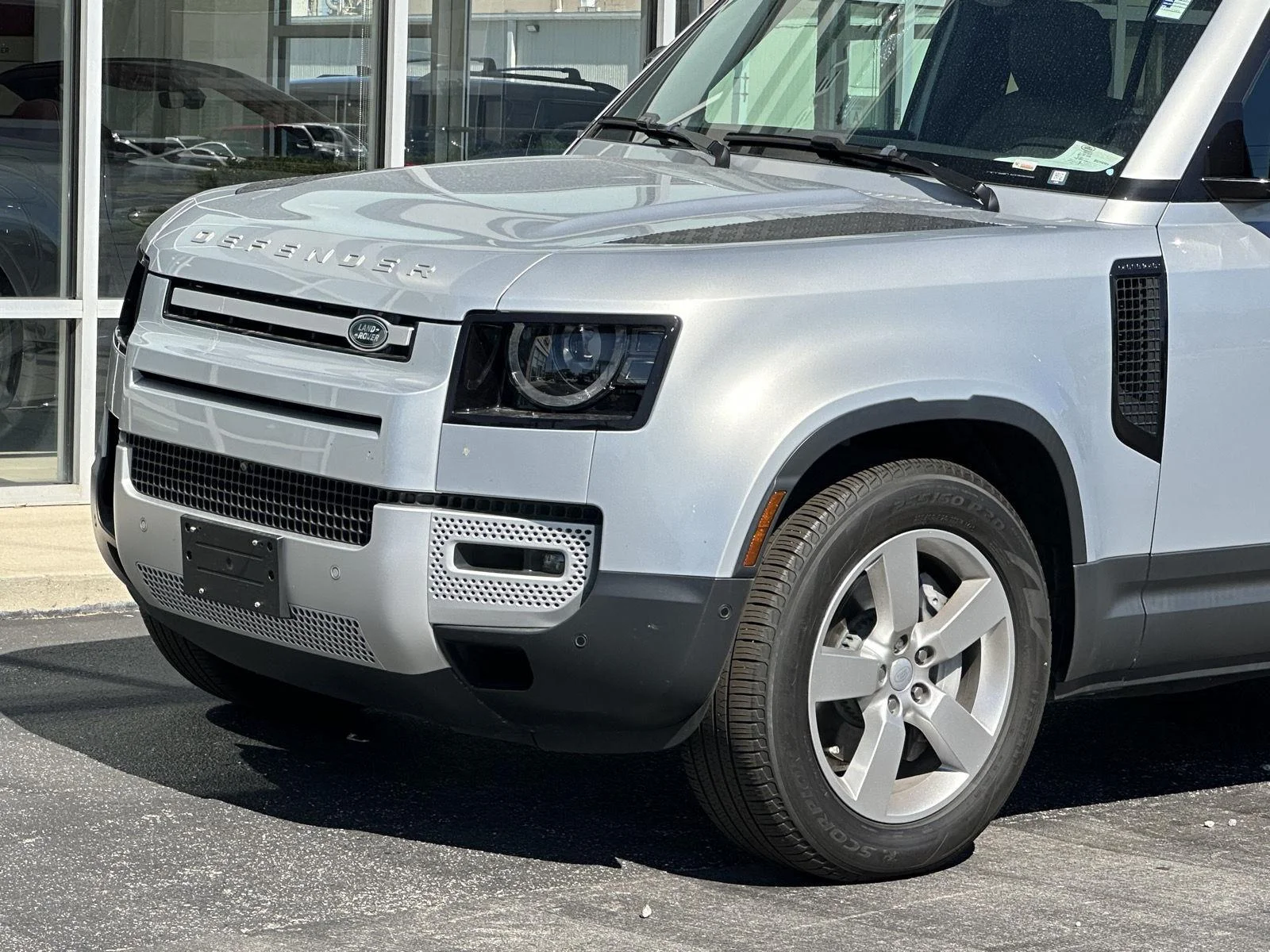 Used 2024 Hakuba Silver Metallic Land Rover S image 45