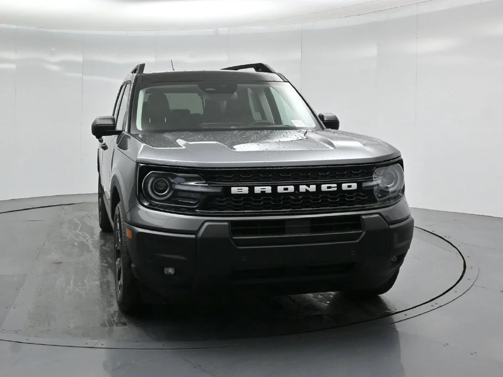 New 2026 Carbonized Gray Metallic Ford Outer Banks image 52
