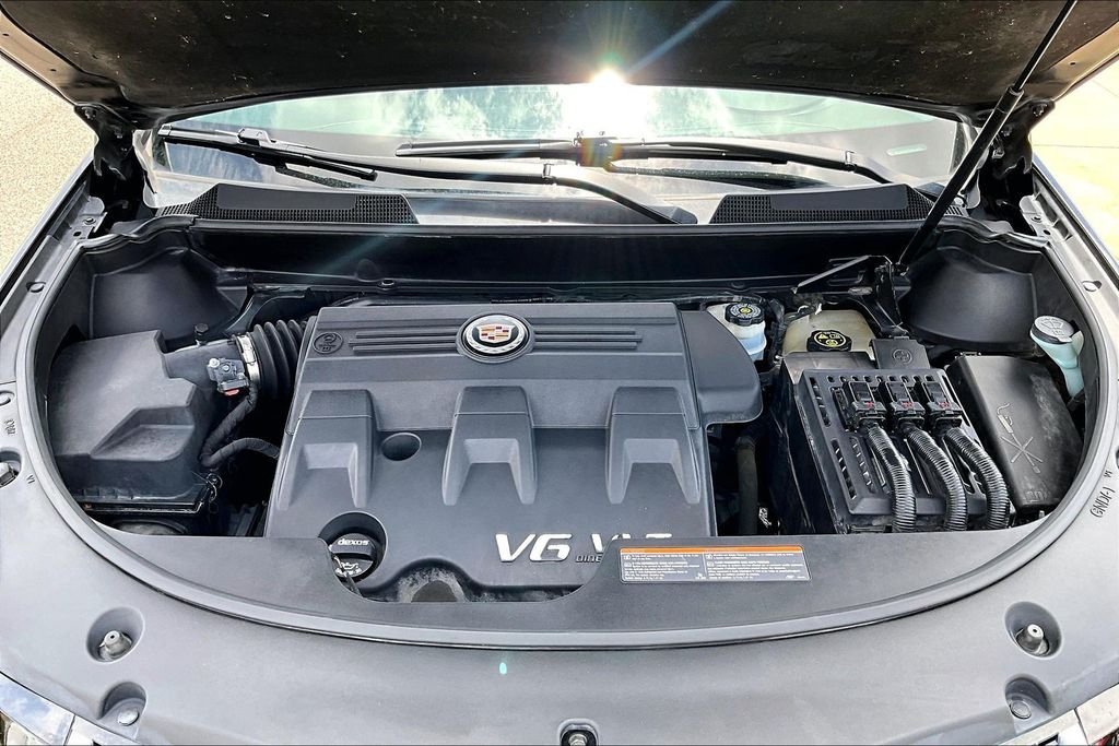 Used 2013 Black Cadillac Performance image 9