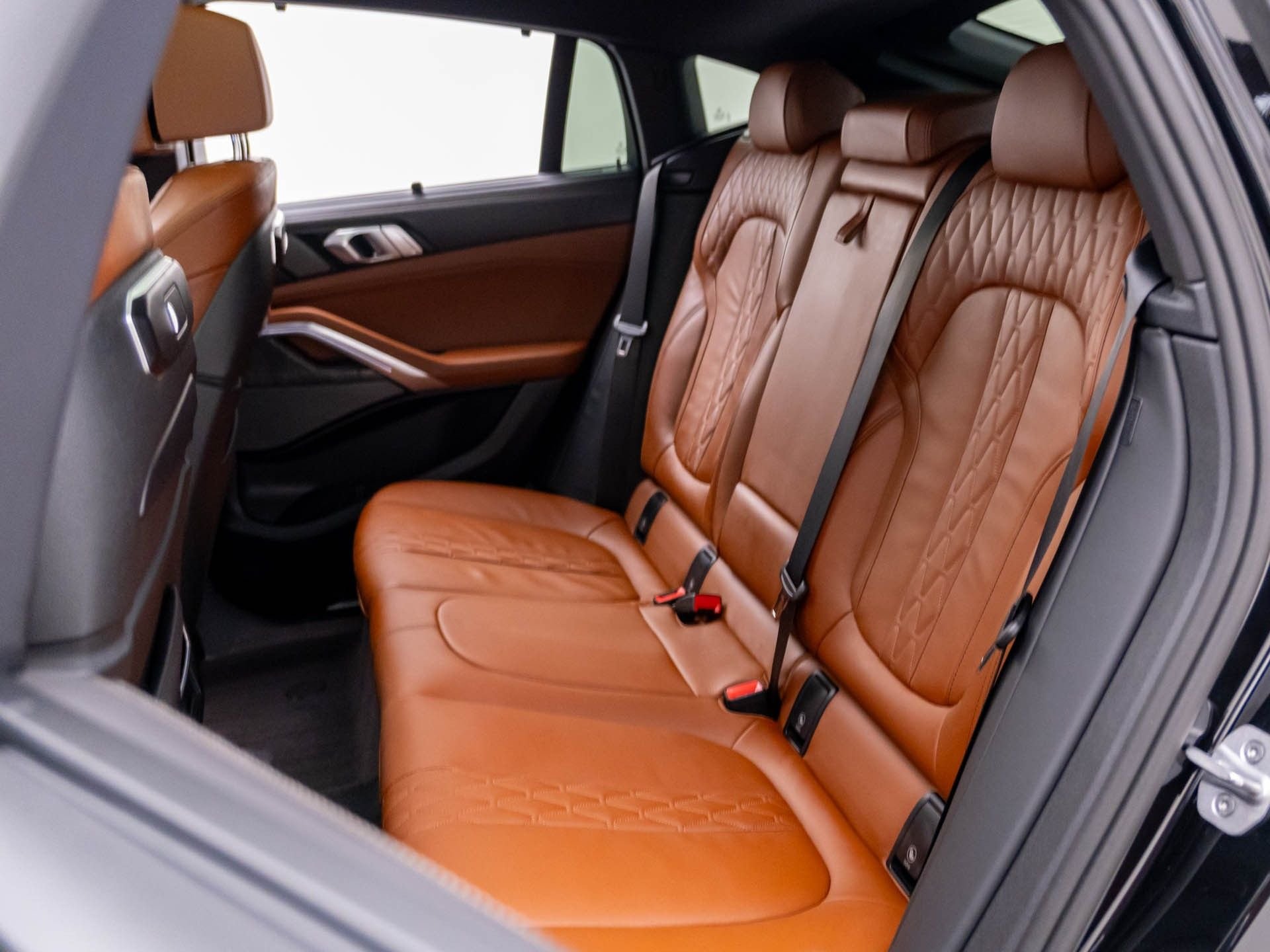 New 2027 Black Sapphire Metallic BMW xDrive40i image 17