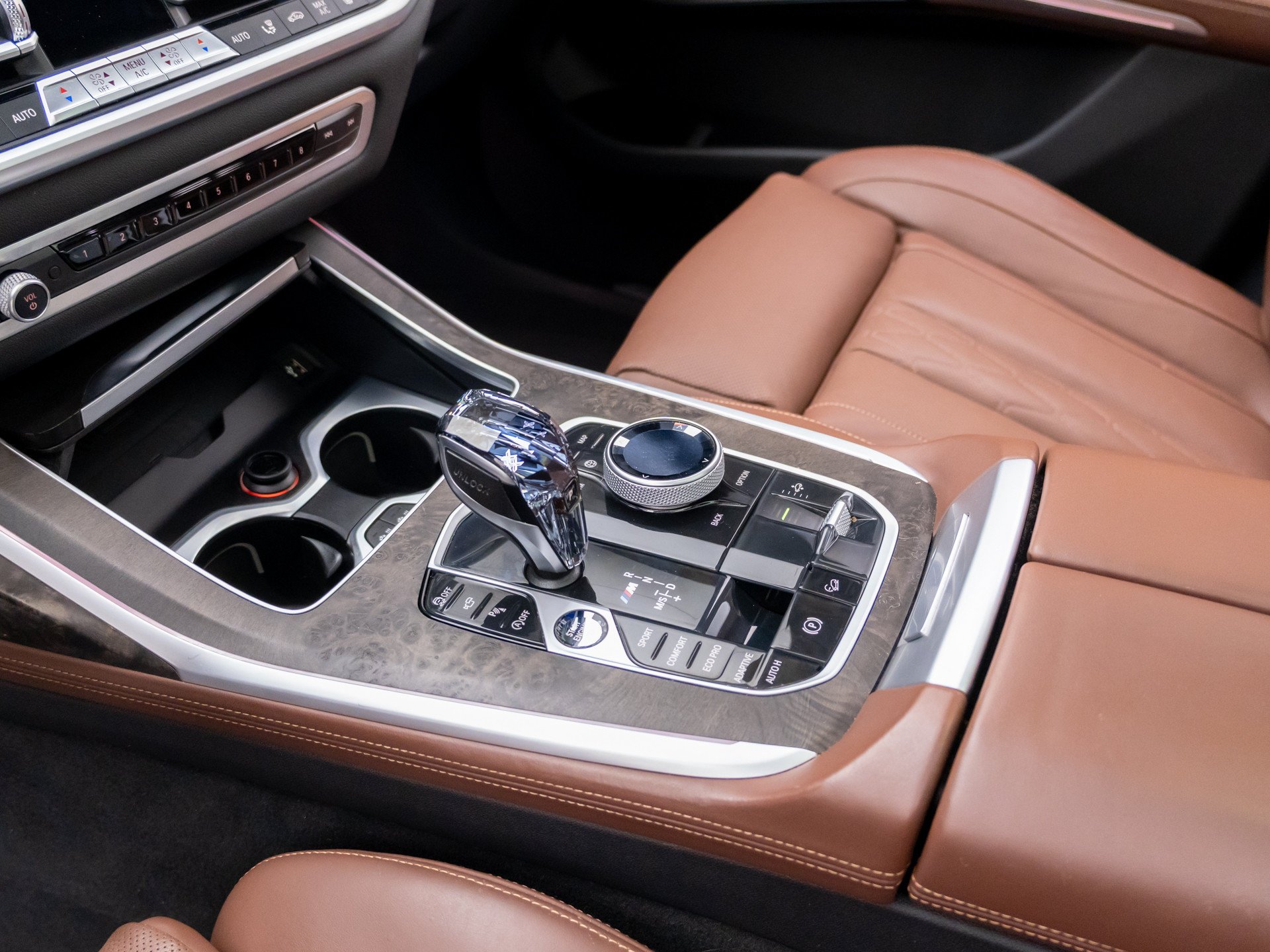 Used 2021 Arctic Grey Metallic BMW M50i image 13