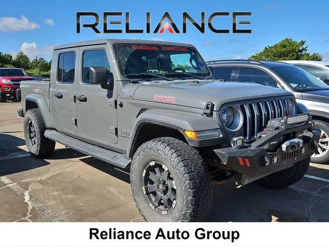 Pre-Owned 2022 Jeep Gladiator Overland