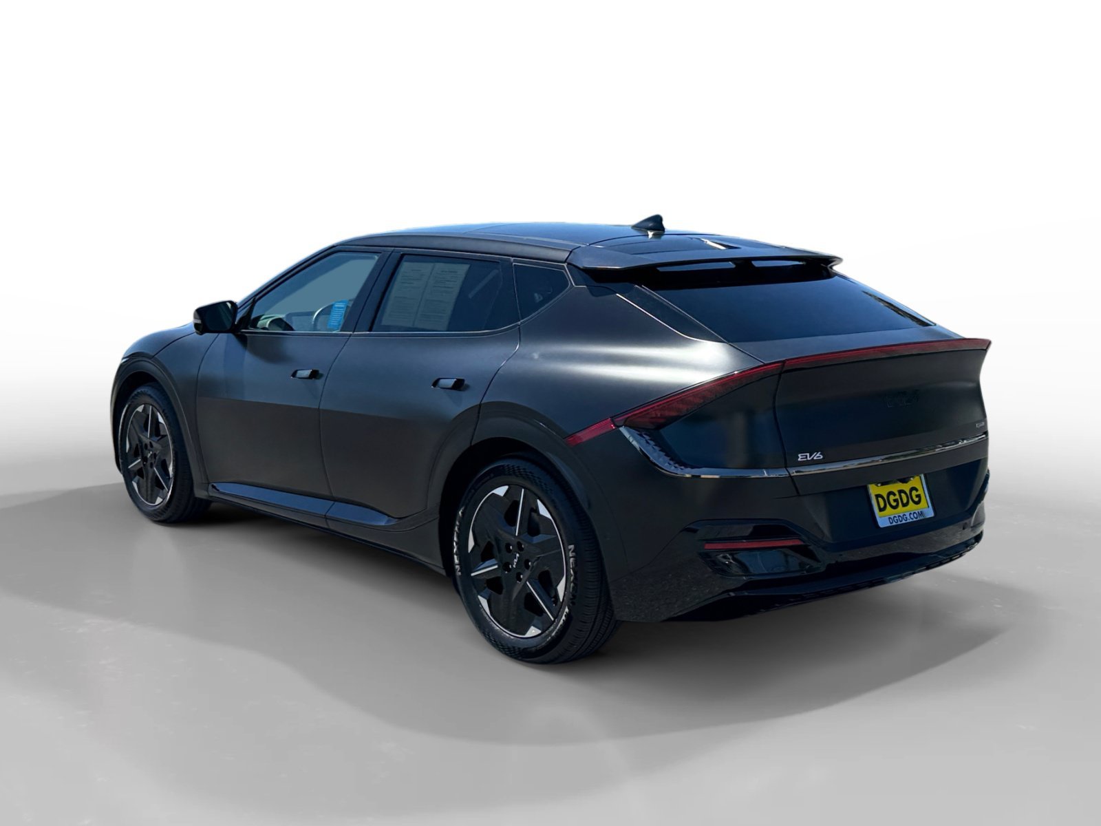 Used 2024 Aurora Black Kia GT-Line image 3