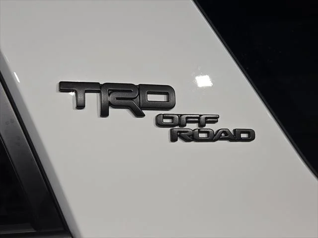 Certified Used 2024 ICE CAP Toyota  image 38
