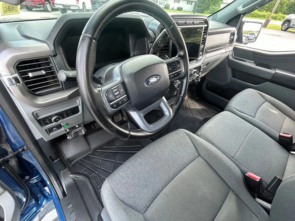 Used 2024 Blue Ford XLT image 20
