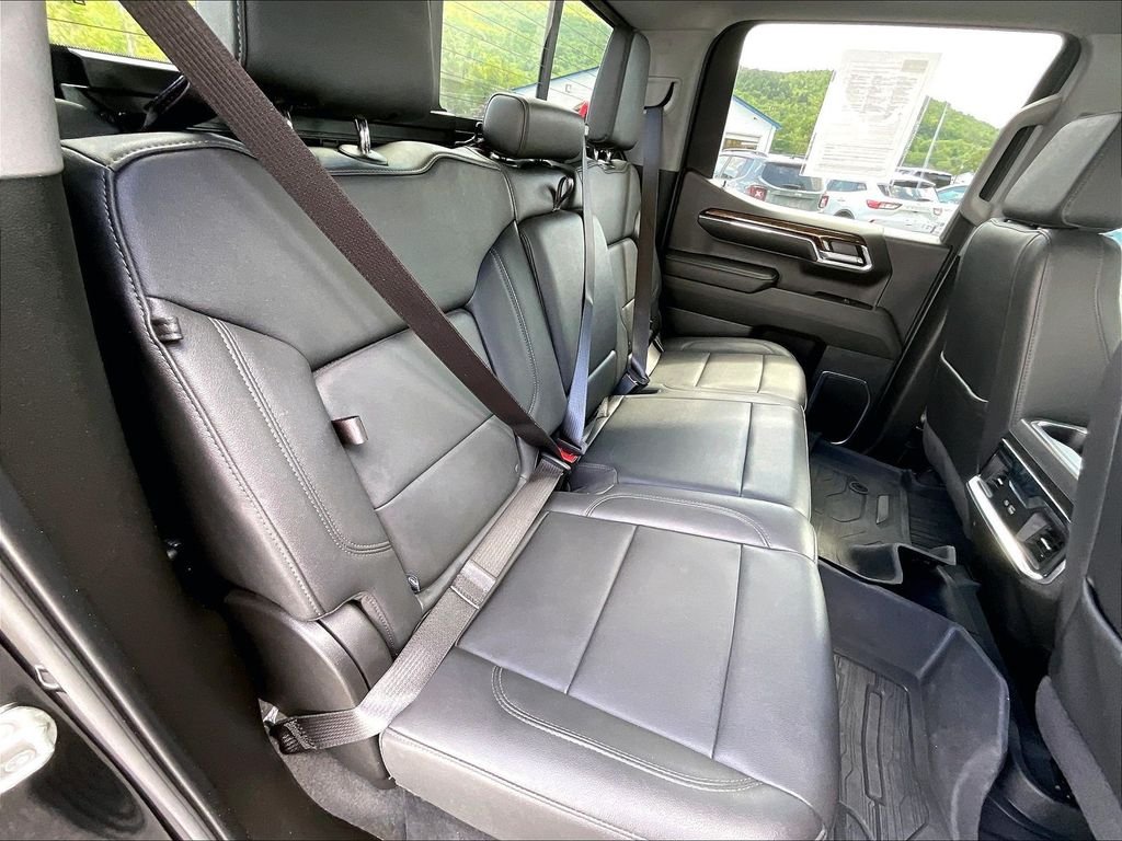 Used 2024 Black GMC Elevation image 16