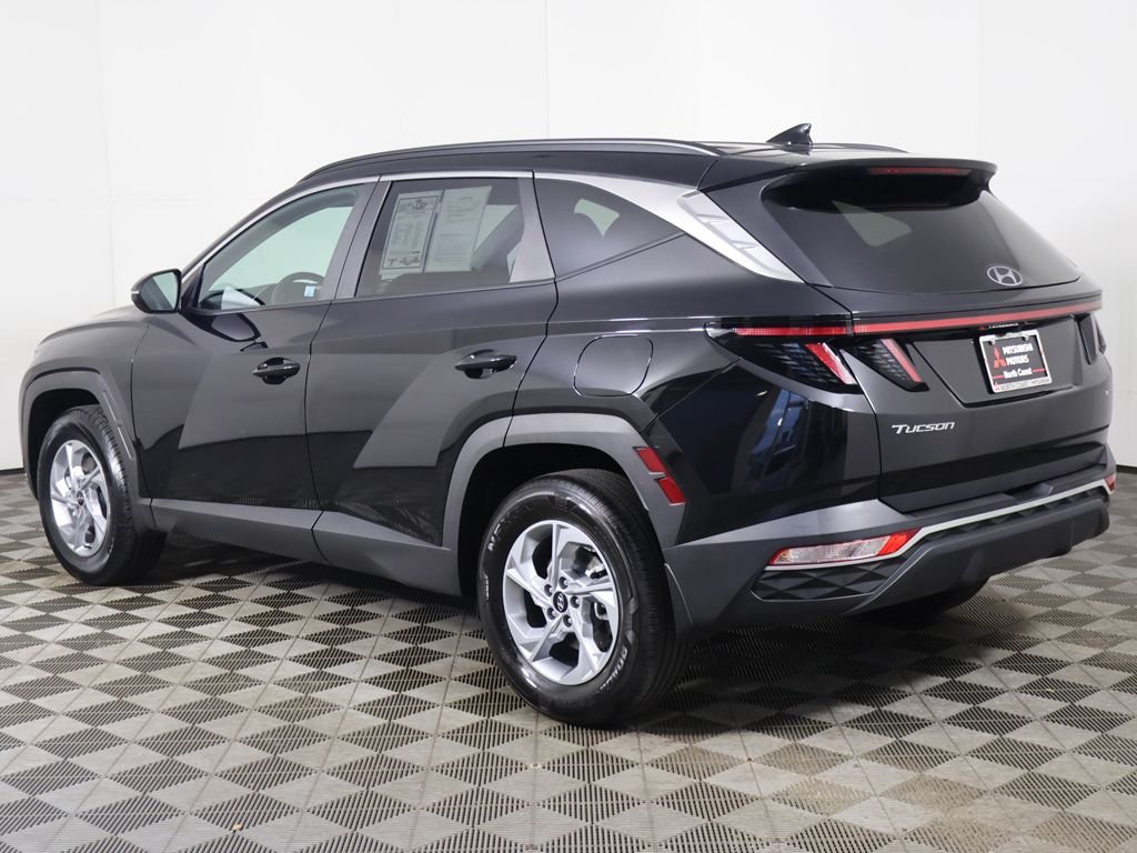 Used 2023 Black Hyundai SEL image 8