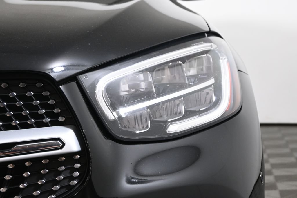 Certified Used 2022 Black Mercedes-Benz GLC 300 image 11