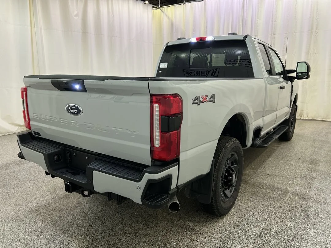 2026 Ford F-350 Super Duty XL - Photo 8