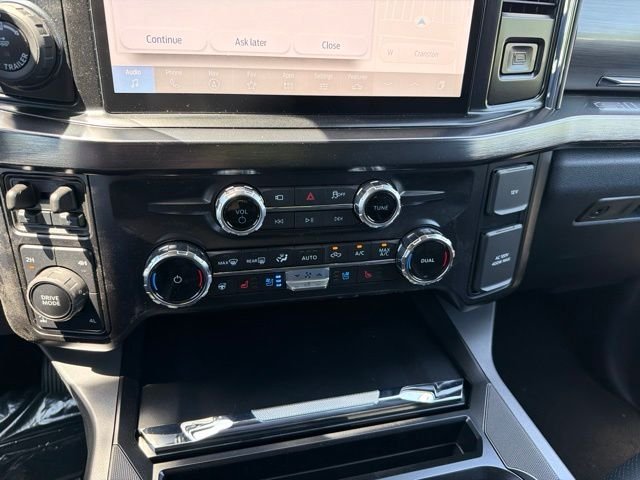 New 2026 Oxford White Ford F-350® Lariat® image 22