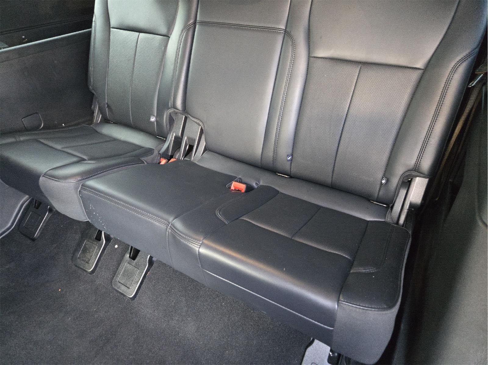 Used 2024 Iconic Silver Ford XLT image 30