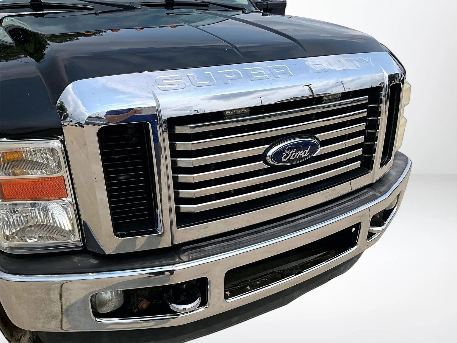 Used 2010 Black Ford Lariat image 26