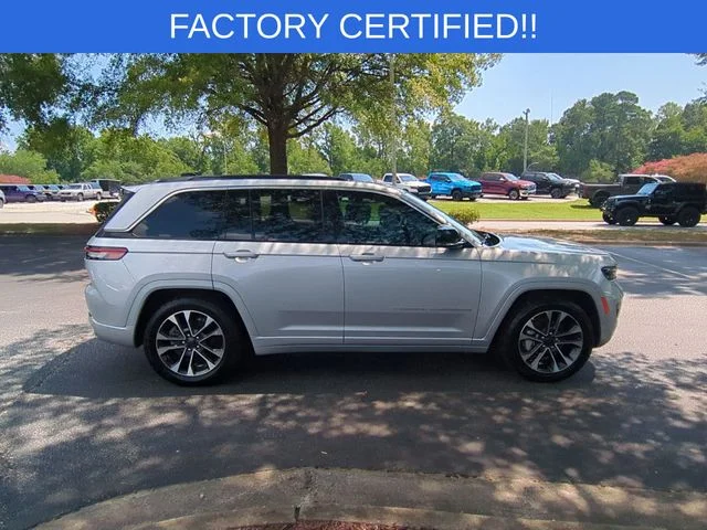 Used 2025 Silver Jeep Overland image 6