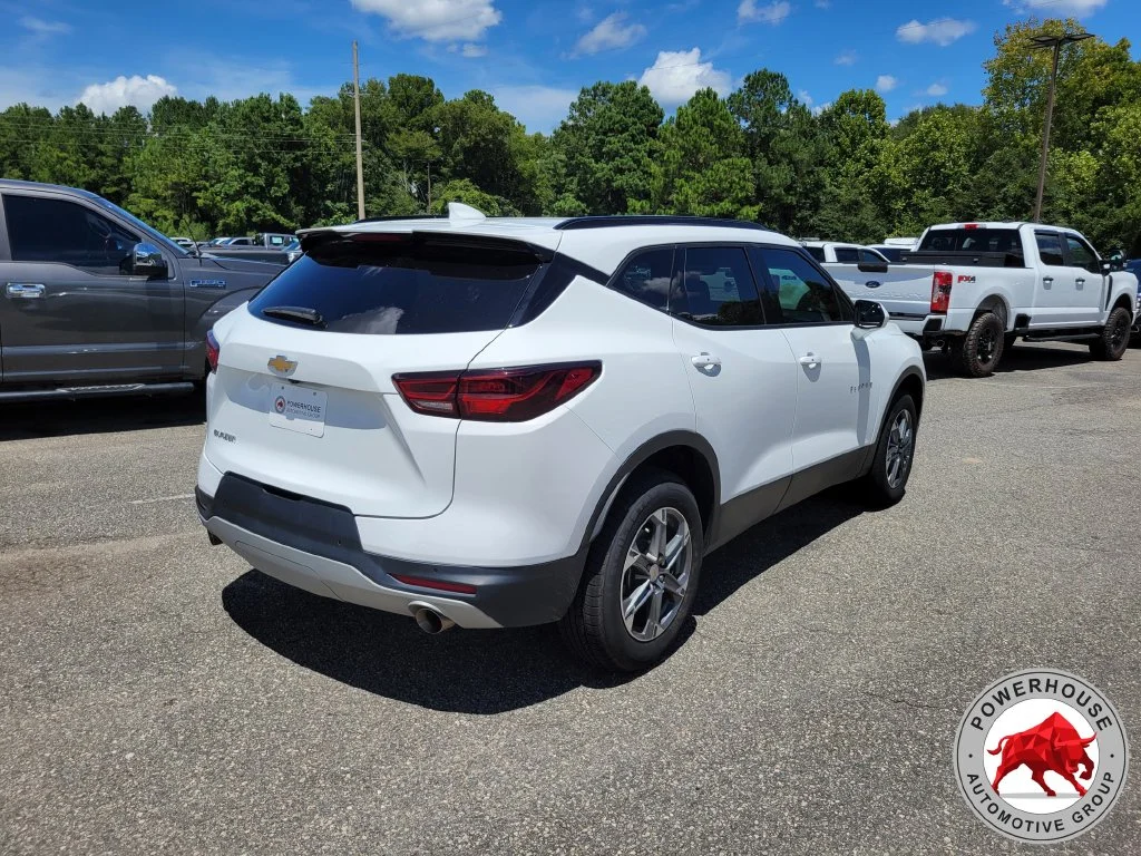 Used 2024 White Chevrolet LT image 6