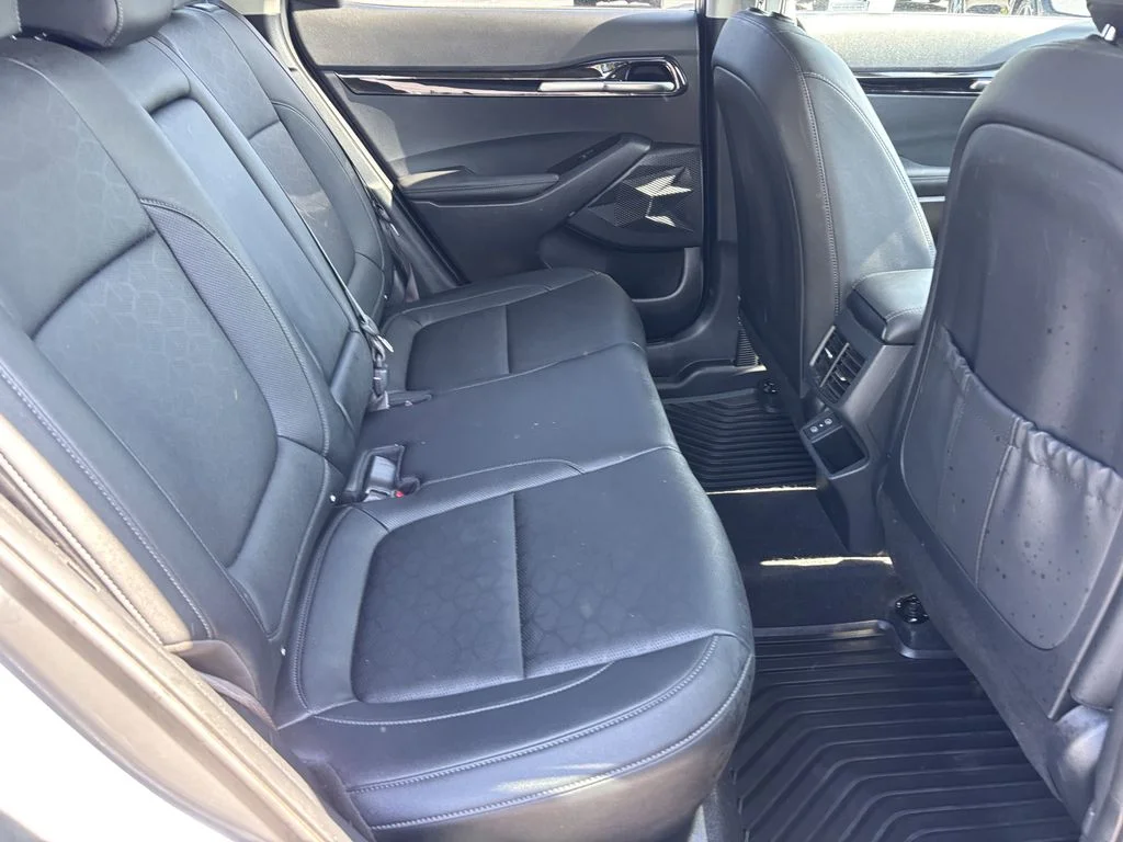 Used 2025 Gray Kia EX image 19