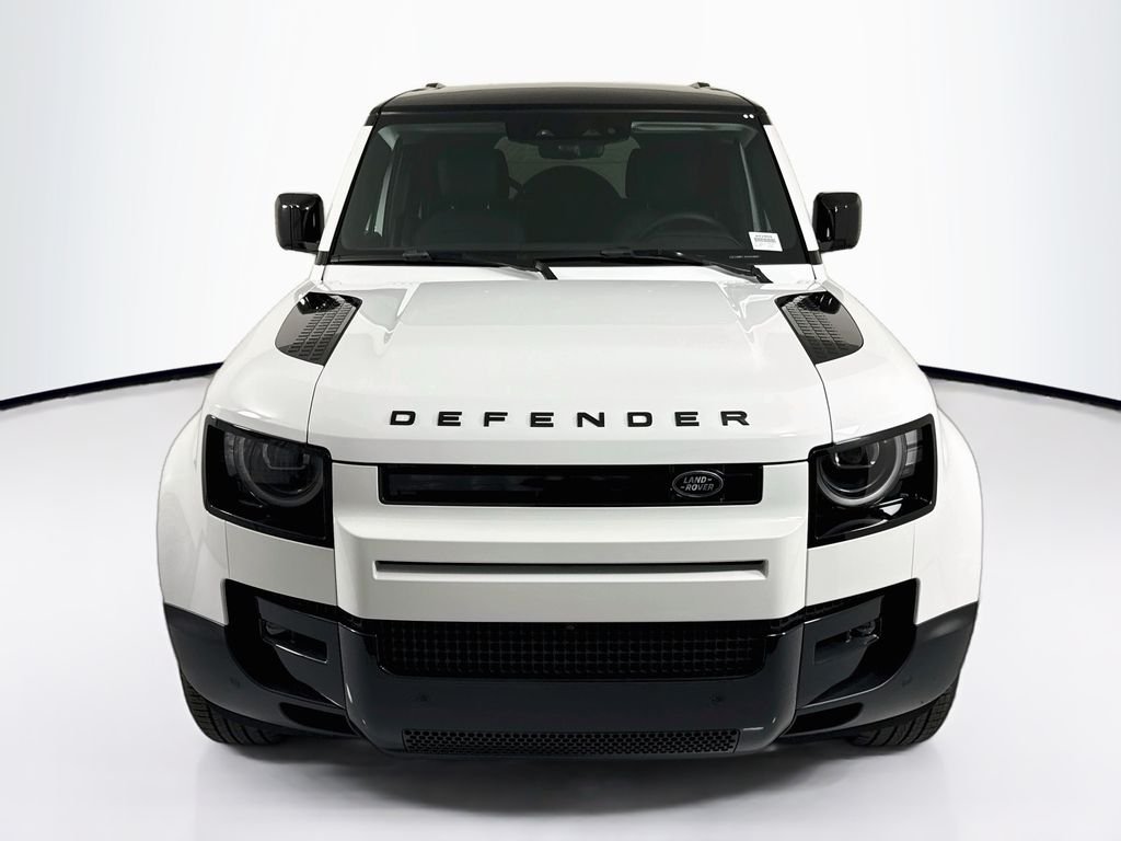 New 2026 Fuji White Land Rover S image 2
