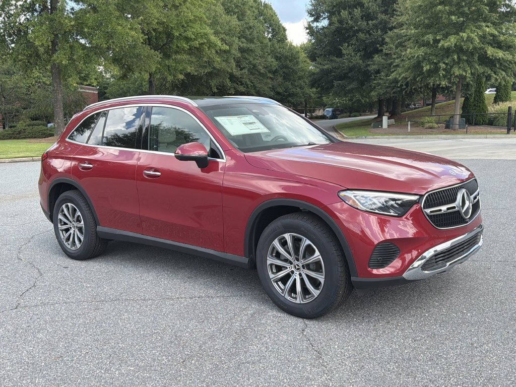 New 2026 MANUFAKTUR Patagonia Red Metallic Mercedes-Benz GLC 300 image 41