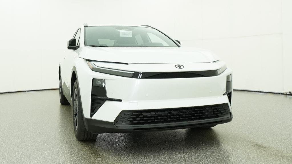 New 2026 Wind Chill Pearl Toyota SE image 8