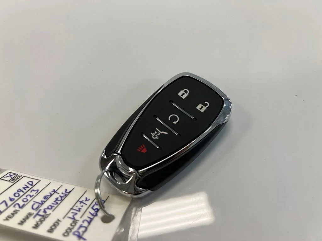 Used 2023 Summit White Chevrolet LT Leather image 34