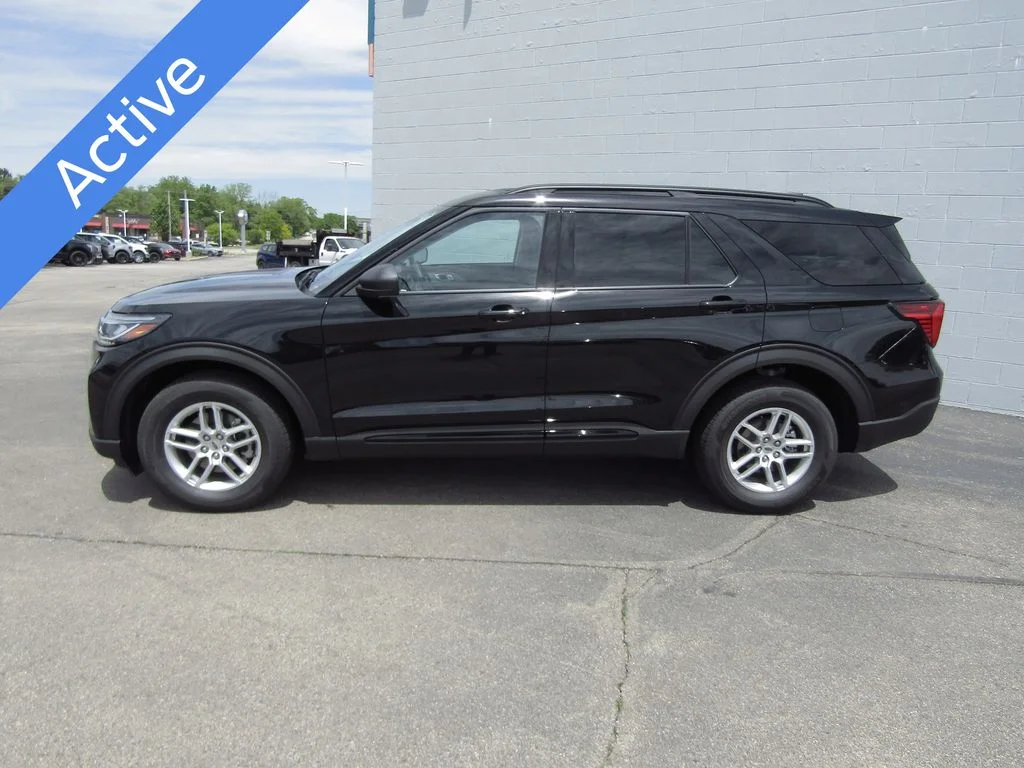 New 2026 Agate Black Metallic Ford Active image 2