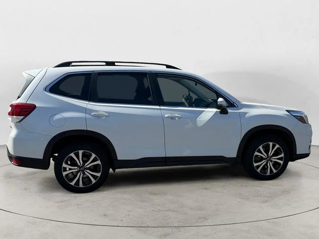 Used 2019 Crystal White Pearl Subaru Limited image 6