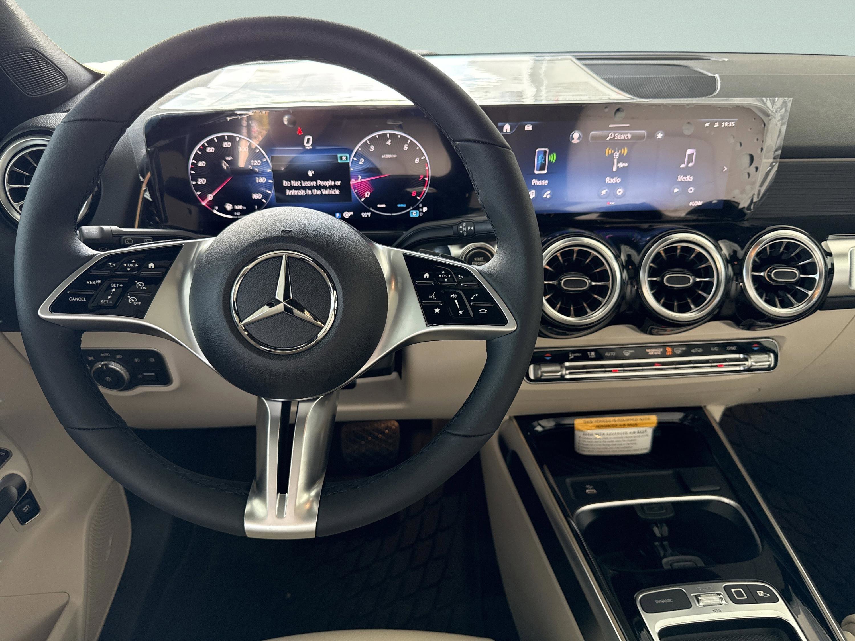 New 2026 Night Black Mercedes-Benz GLB 250 image 32