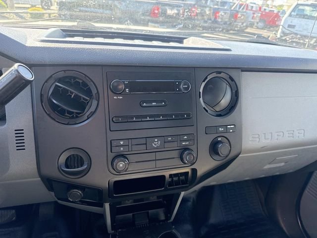 Used 2014 Oxford White Ford XL image 21
