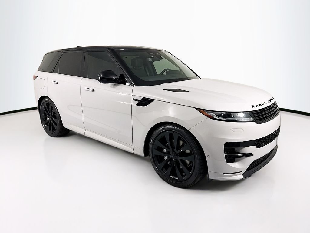 New 2026 Borasco Grey Land Rover Dynamic SE image 3