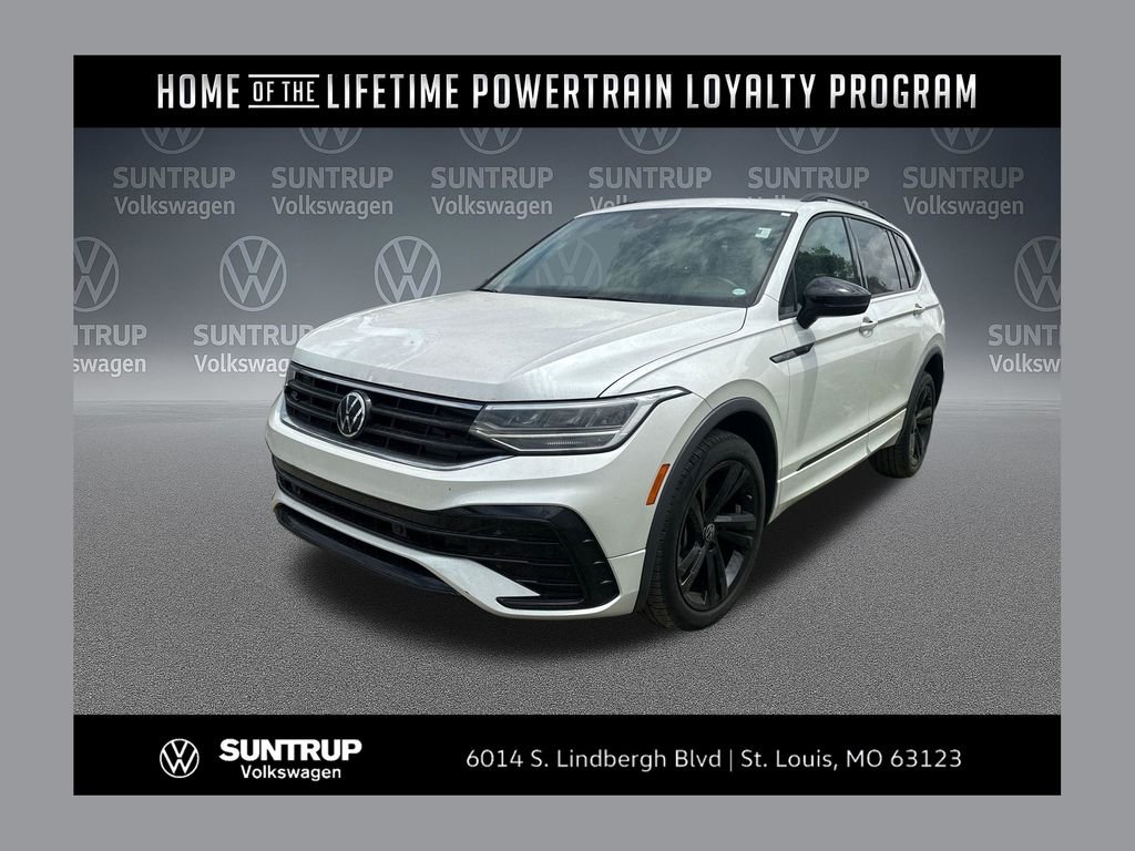 2023 Volkswagen Tiguan 2.0T SE R-Line Black's photo