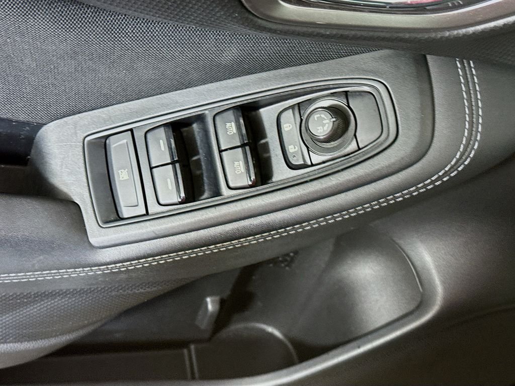 Used 2022 Crystal Black Silica Subaru Premium image 18
