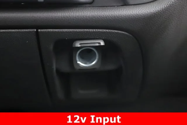 Used 2018 White Chevrolet LT image 22