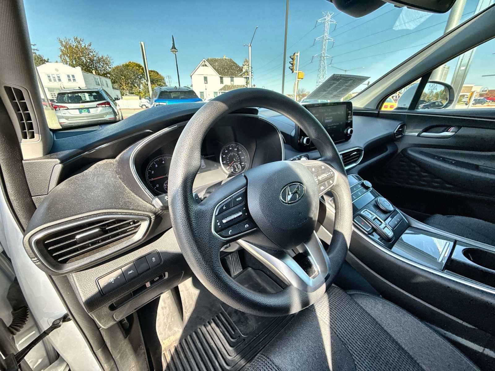 Used 2022 White Hyundai SEL image 10