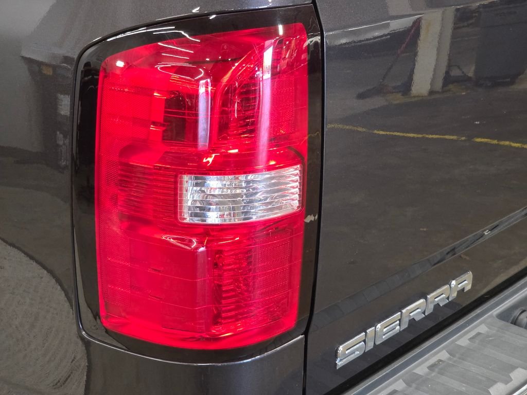 Used 2014 Silver GMC SLE image 15
