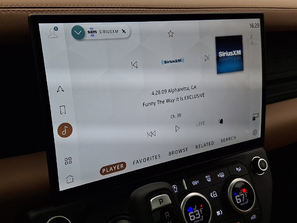 New 2026 Fuji White Land Rover X-Dynamic SE image 13