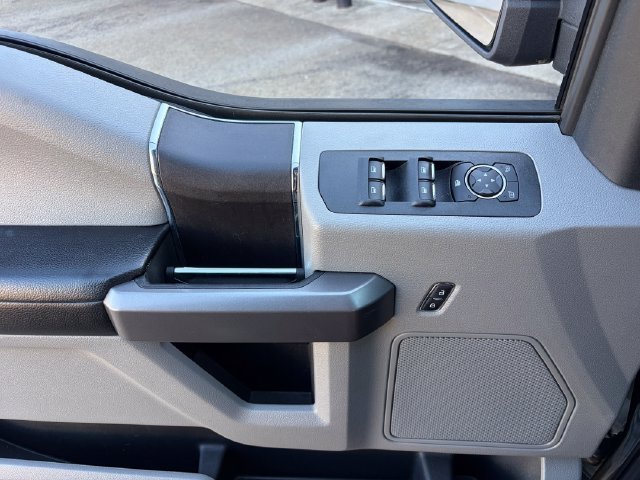Used 2019 Magnetic Ford XLT image 27