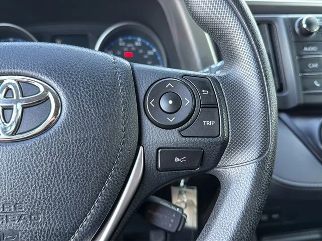 Used 2018 Gray Toyota LE image 24