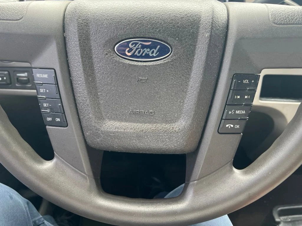 Used 2010 Black Ford XLT image 11