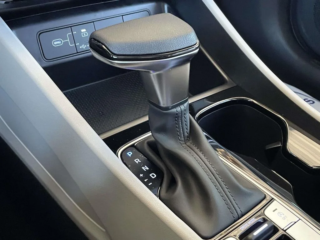 New 2026 White Hyundai SEL image 29
