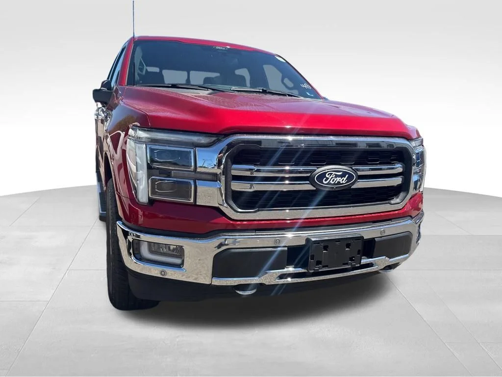 Used 2024 Red Ford Lariat image 25