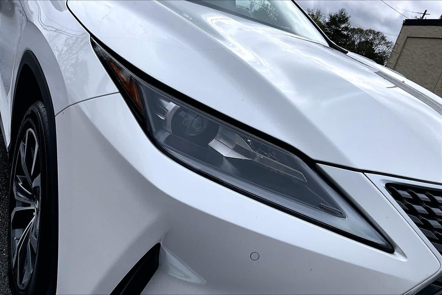 Used 2022 Eminent White Pearl Lexus  image 27